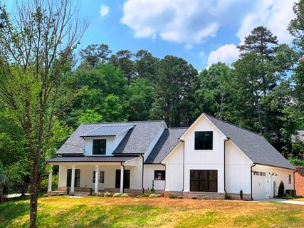 418 Spruce Place