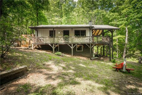 102 Pinebark Ridge sold home in Treetops, Candler, NC