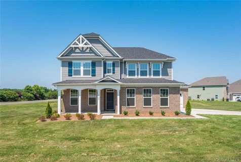 2122 Belle Regal Circle