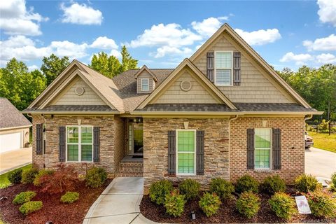 304 Wintergreen Court