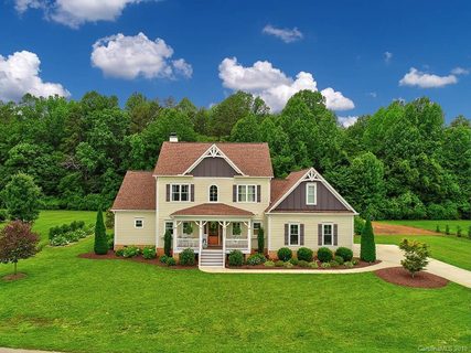 8735 Kerns Meadow Lane sold home in Kerns Meadow, Huntersville, NC