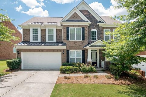 10334 Blairbeth Street sold home in The Enclave at Ardrey Kell, Charlotte, NC