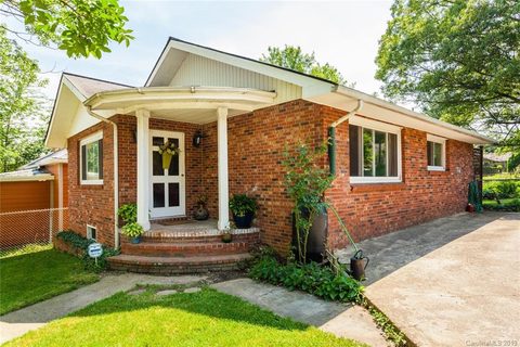Previously sold for $279,000