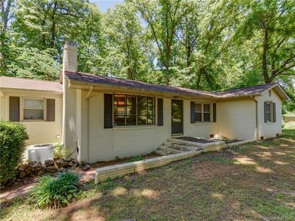 7113 Ridge Lane Road sold home in Ridgeview, Charlotte, NC