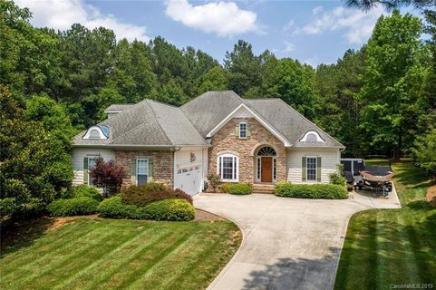 Previously sold for $385,000