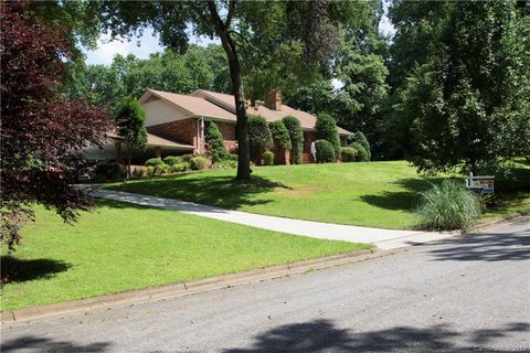 501 Berkshire Drive sold home in Austin Farms, Statesville, NC