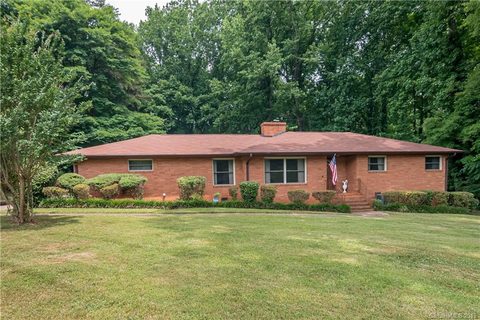 1633 Woodberry Road