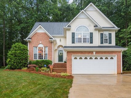 404 Beckingham Court sold home in Beacon Hills, Gastonia, NC