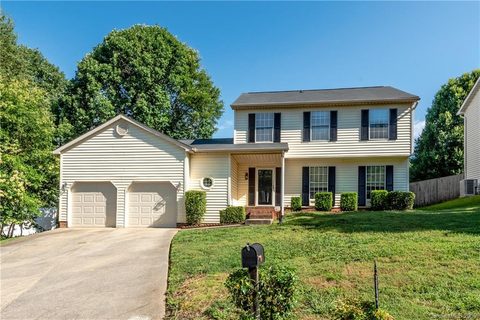7146 Bluff Wood Cove