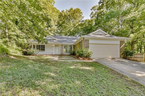 11815 Lansbury Court sold home in Woodcreek, Charlotte, NC