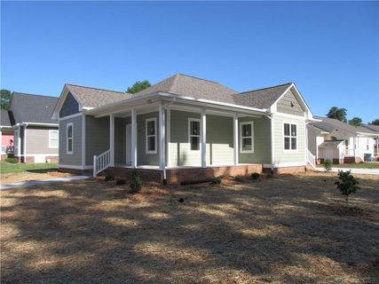 1052 33rd Avenue Loop sold home in Northstone, Hickory, NC