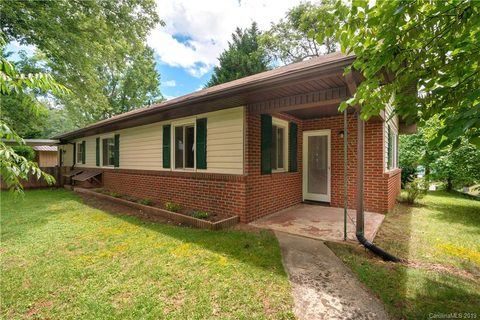 39 Old Burnsville Hill Road sold home in E J Tyler, Asheville, NC