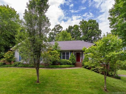 238 Foxfire Estates Circle sold home in Foxfire Estates, Waynesville, NC