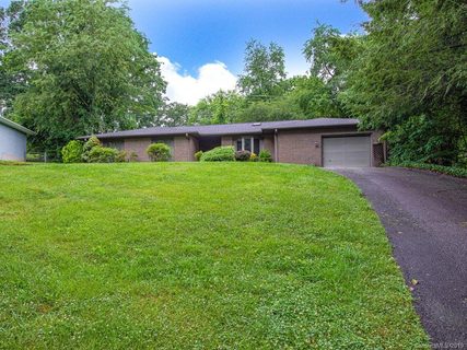 2033 Evergreen Drive