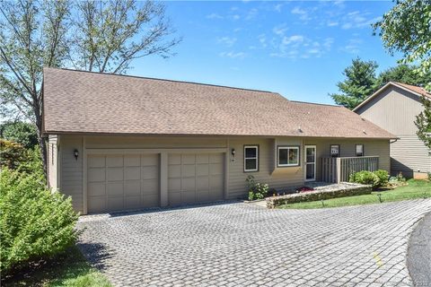 25 Trillium Court B
