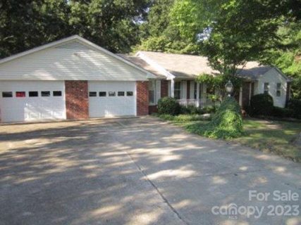 10 Old Farm Road sold home in HIDDEN HUT, Salisbury, NC