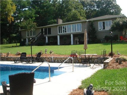 640 Fox Hollow Lane
