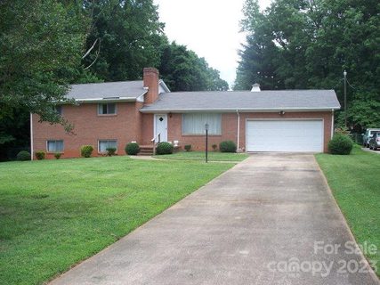1022 Terrace Drive