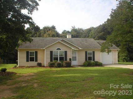 1028 Cedar Creek Road