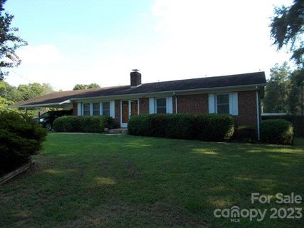 365 Vineyard Drive