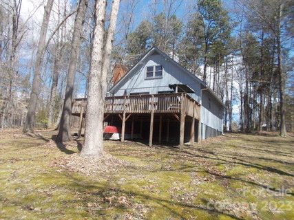 220 Knollwood Drive