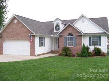 1525 Ridge Road West
