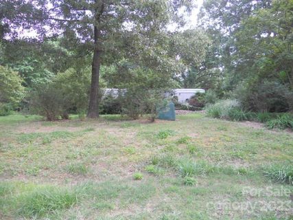 320 Squirrel Run