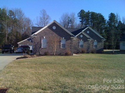 1146 Grist Mill Run