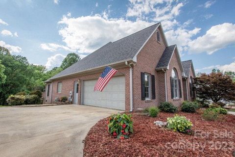 202 Ridge Creek Court