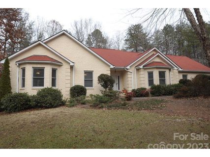1028 Loganberry Lane
