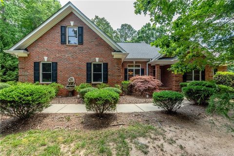 1402 Doe Ridge Lane 73