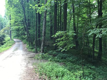 330 Lynn Crest Drive sold lot in Happy Acres, Brevard, NC