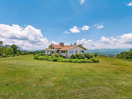 954 Windswept Ridge Road sold home in The Glade, Canton, NC