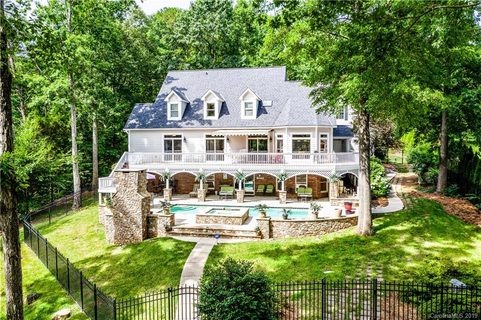 4754 Burton Lane