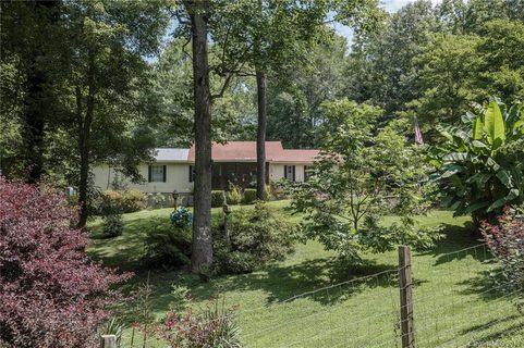 7785 Hickory Creek Drive sold home in Hickory Creek, Denver, NC