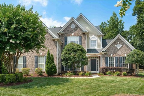 10800 Carmody Court sold home in Wynridge Estates, Charlotte, NC