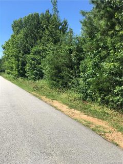 Lot 4 Sheffield Drive sold lot in English Garden Park, York, SC