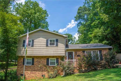 335 Holly Circle