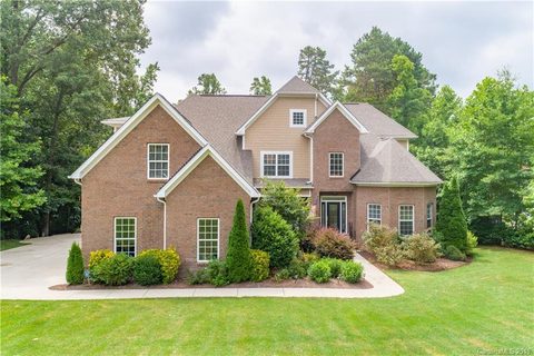 162 Waterbury Drive