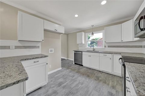 809 Cambridge Circle