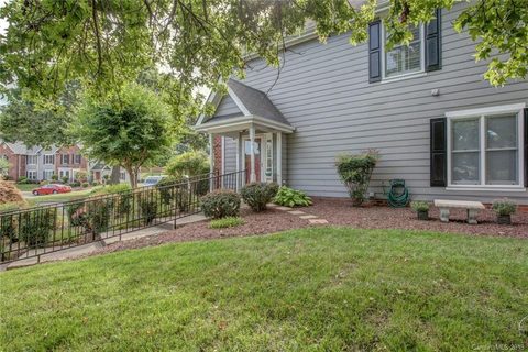 1799 Robinwood Road