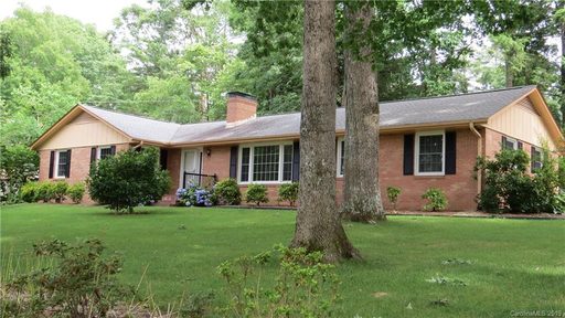 1220 Everette Place sold home in Towne Forest, Hendersonville, NC
