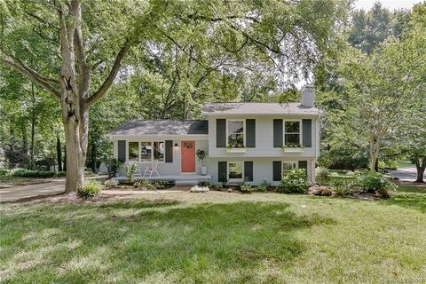 6615 Pleasant Drive sold home in Queens Grant, Charlotte, NC