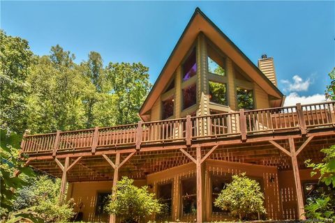 268 Trappers Run Drive sold home in Chestnut Hill Estates, Burnsville, NC