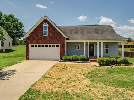 103 Brookview Drive sold home in Brookview, Shelby, NC