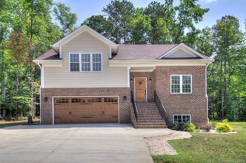 4822 Rockwood Drive