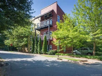 125 Clingman Avenue 106