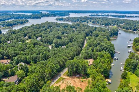541 Kemp Road sold home in Lake Norman, Mooresville, NC