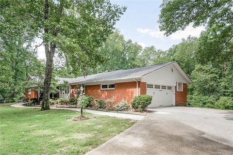 220 Scalybark Trail