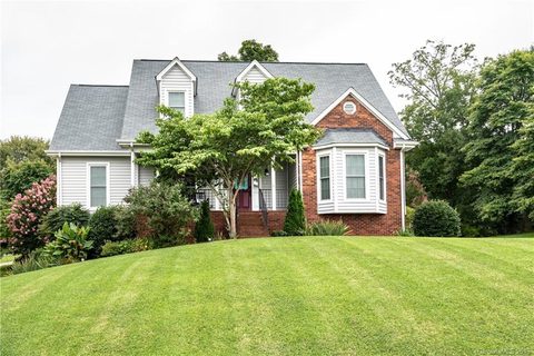 1152 Wind Bluff Court